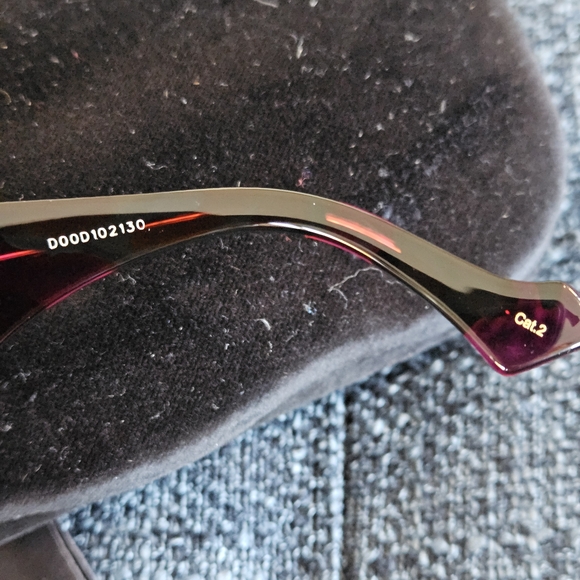 Gucci Black and Purple Square Oversized Sunglasses with Gold GG main image 4